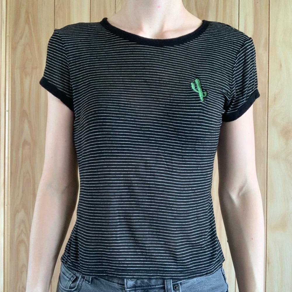 Wet Seal Stripe Cactus Crop Tee